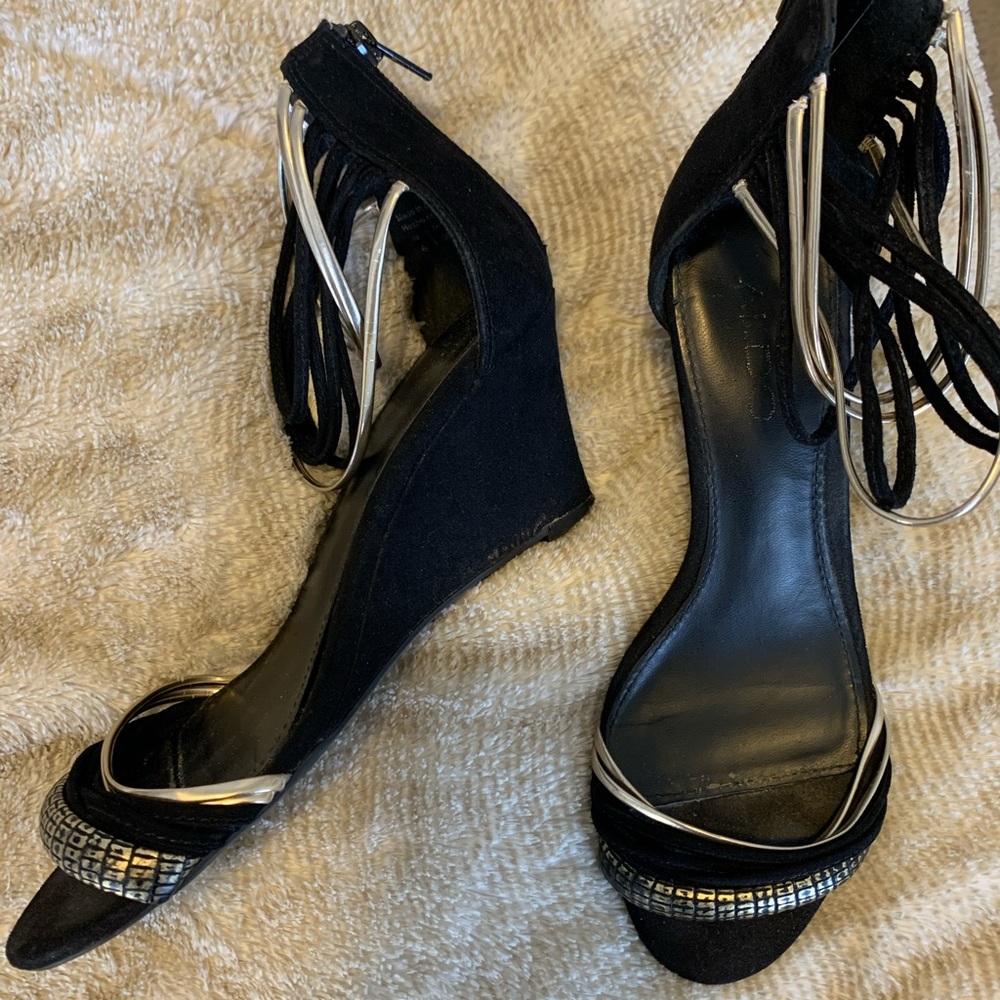 Also size 6 wedge black and gold shoes